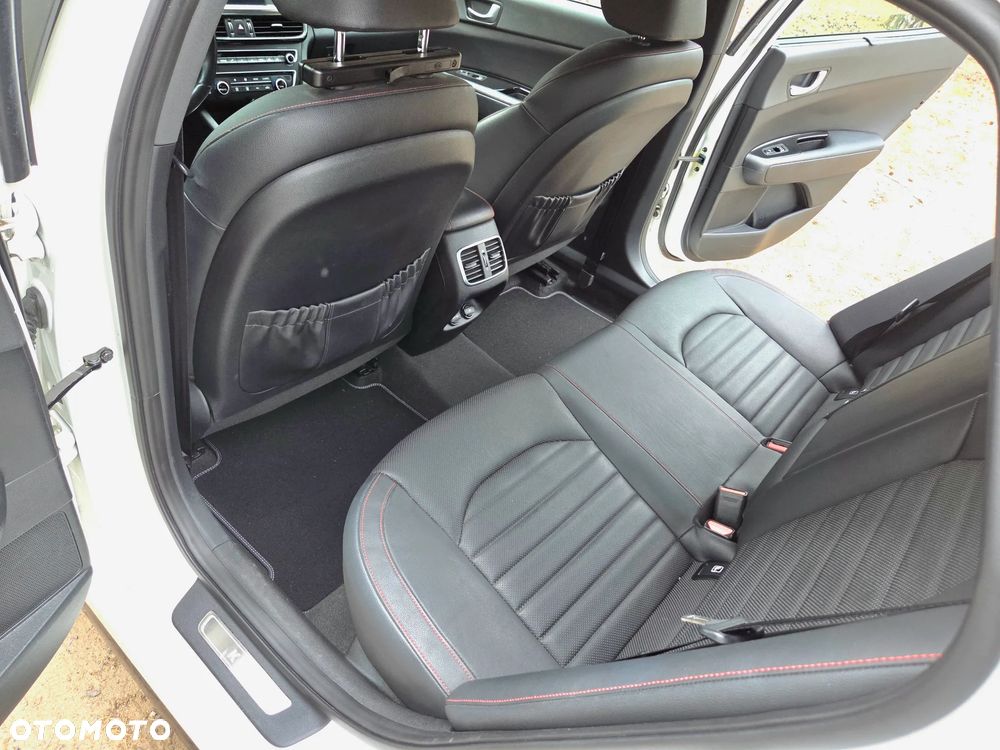 Kia Optima - 6