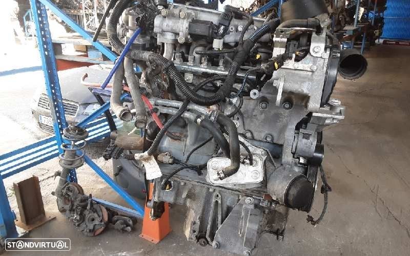 MOTOR COMPLETO FIAT GRANDE PUNTO 2006 - 4