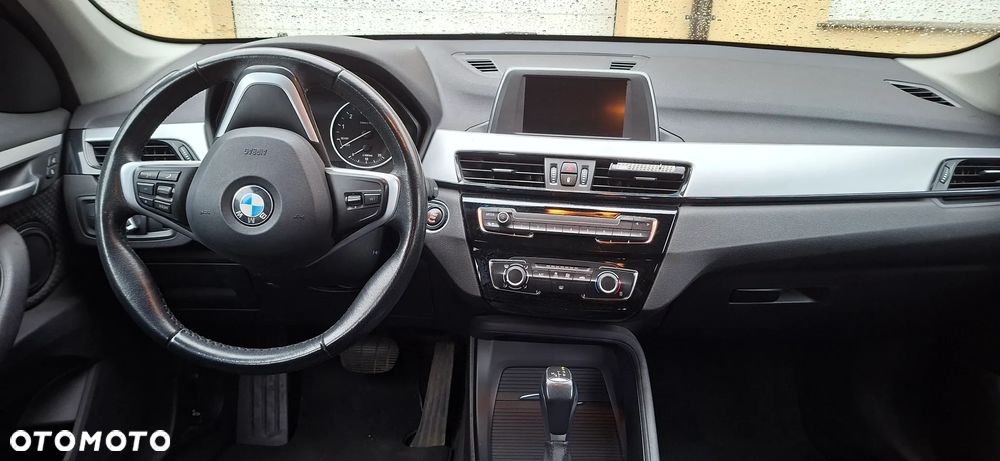 BMW X1 sDrive18i - 7
