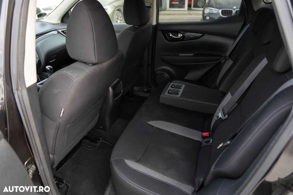 Nissan Qashqai 1.6 DIG-T N-Connecta - 9