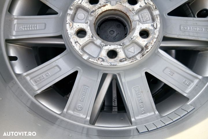 Jante aliaj cu anvelope 16 - set 7JX16H2 215/45 R16 5JA601025 7JX16H2 - 7