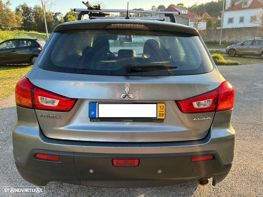 Mitsubishi ASX - 3