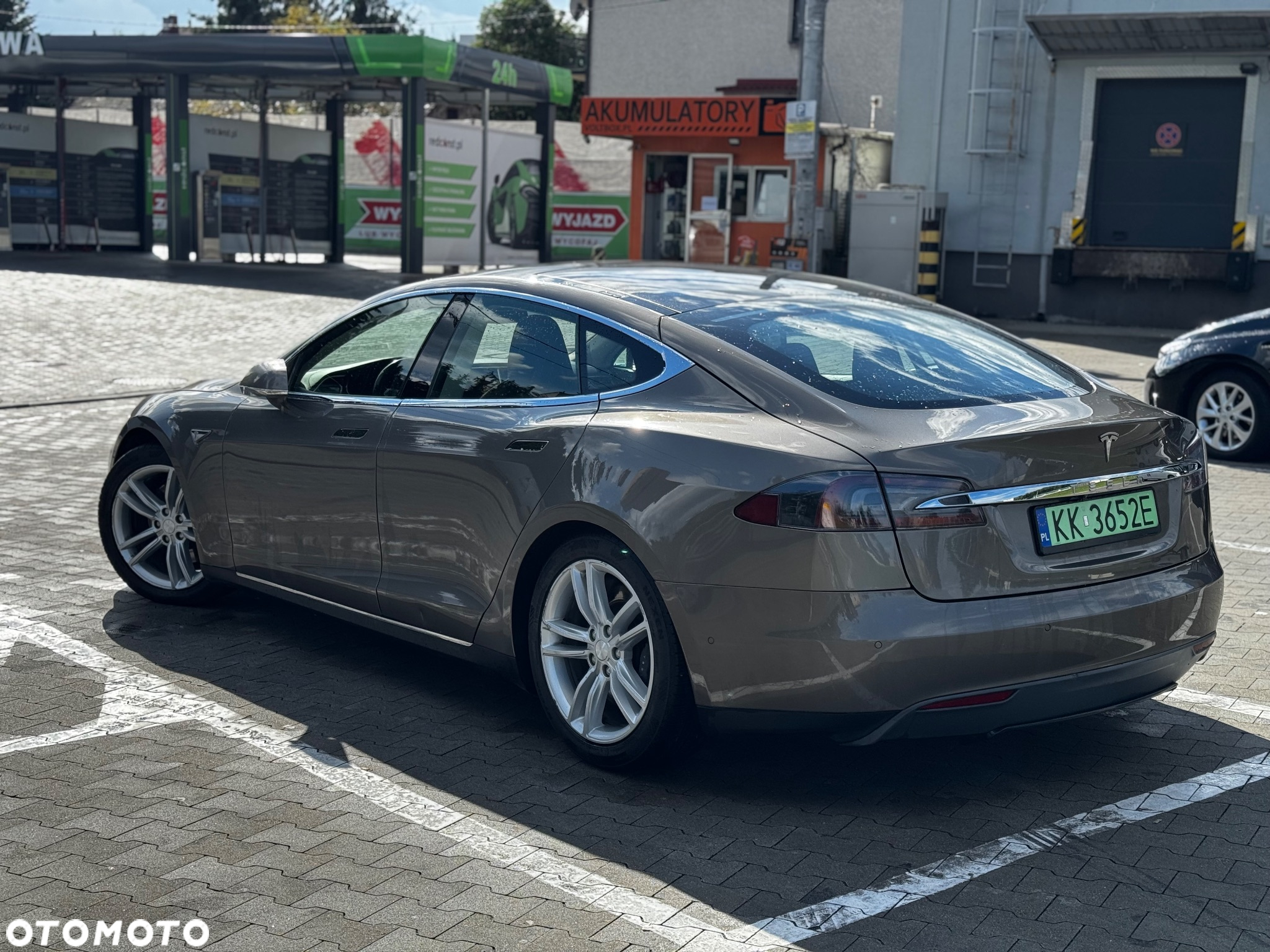 Tesla Model S Long Range Plus - 4