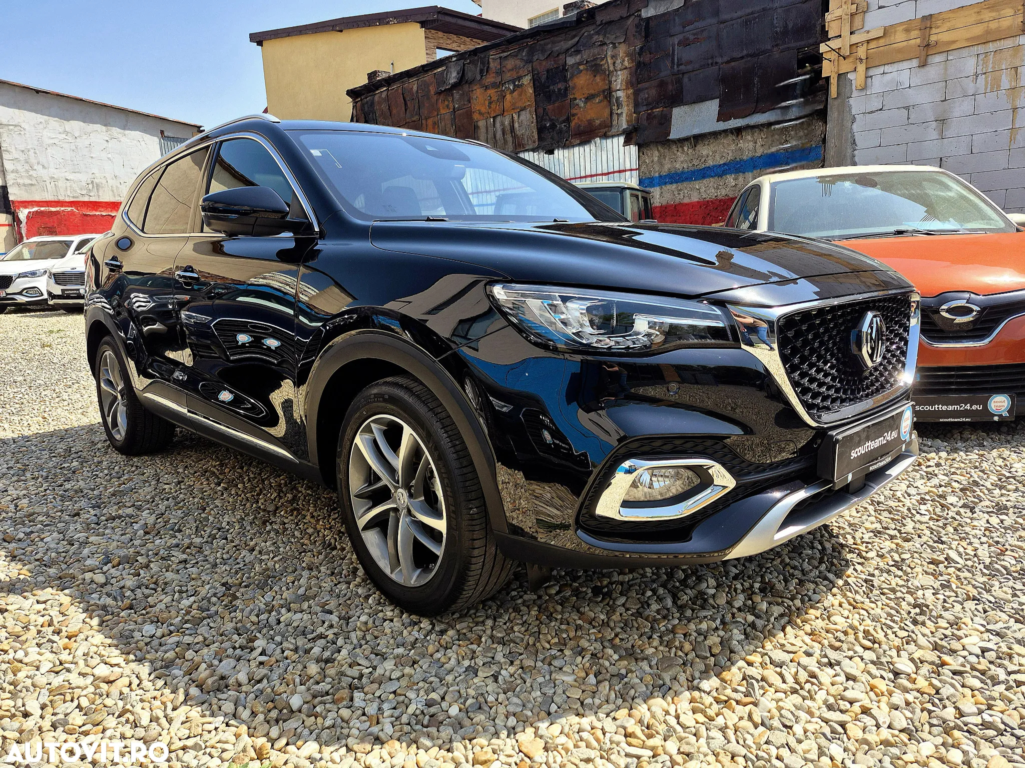 MG EHS 1.5T-GDI PHEV Luxury - 2