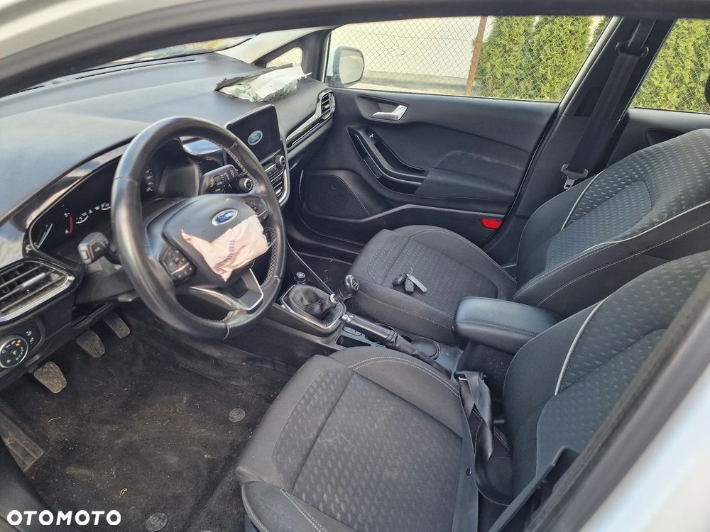 Ford Fiesta - 20