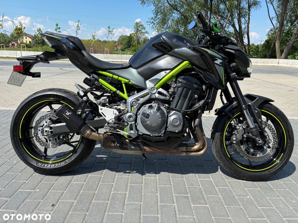 Kawasaki Z 900 - 10