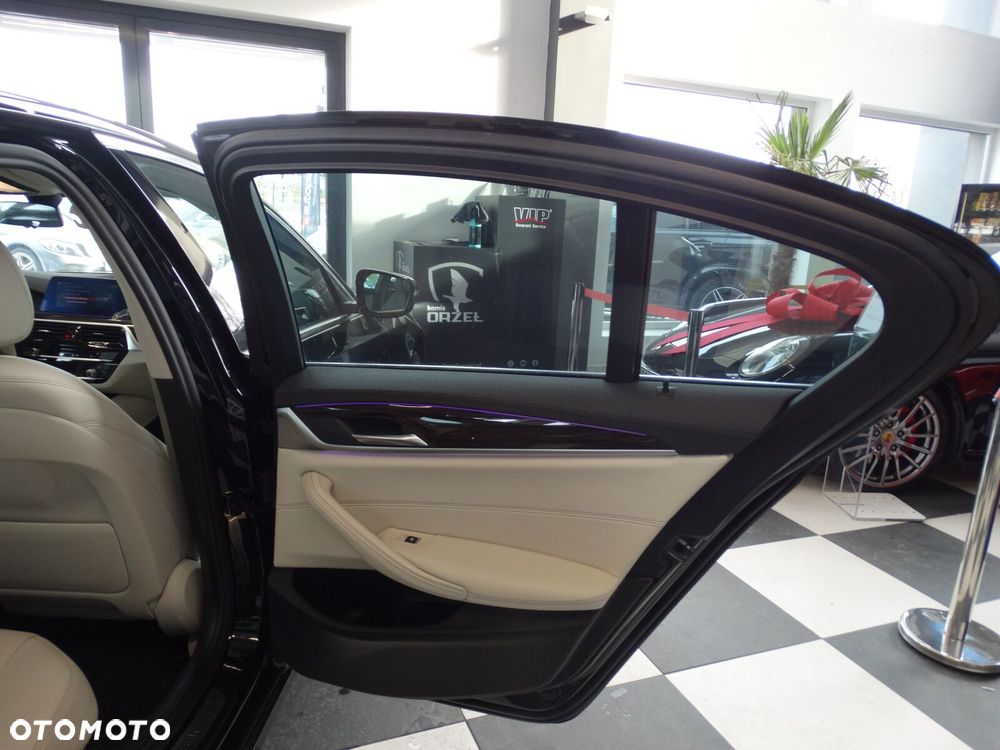 BMW Seria 5 - 33
