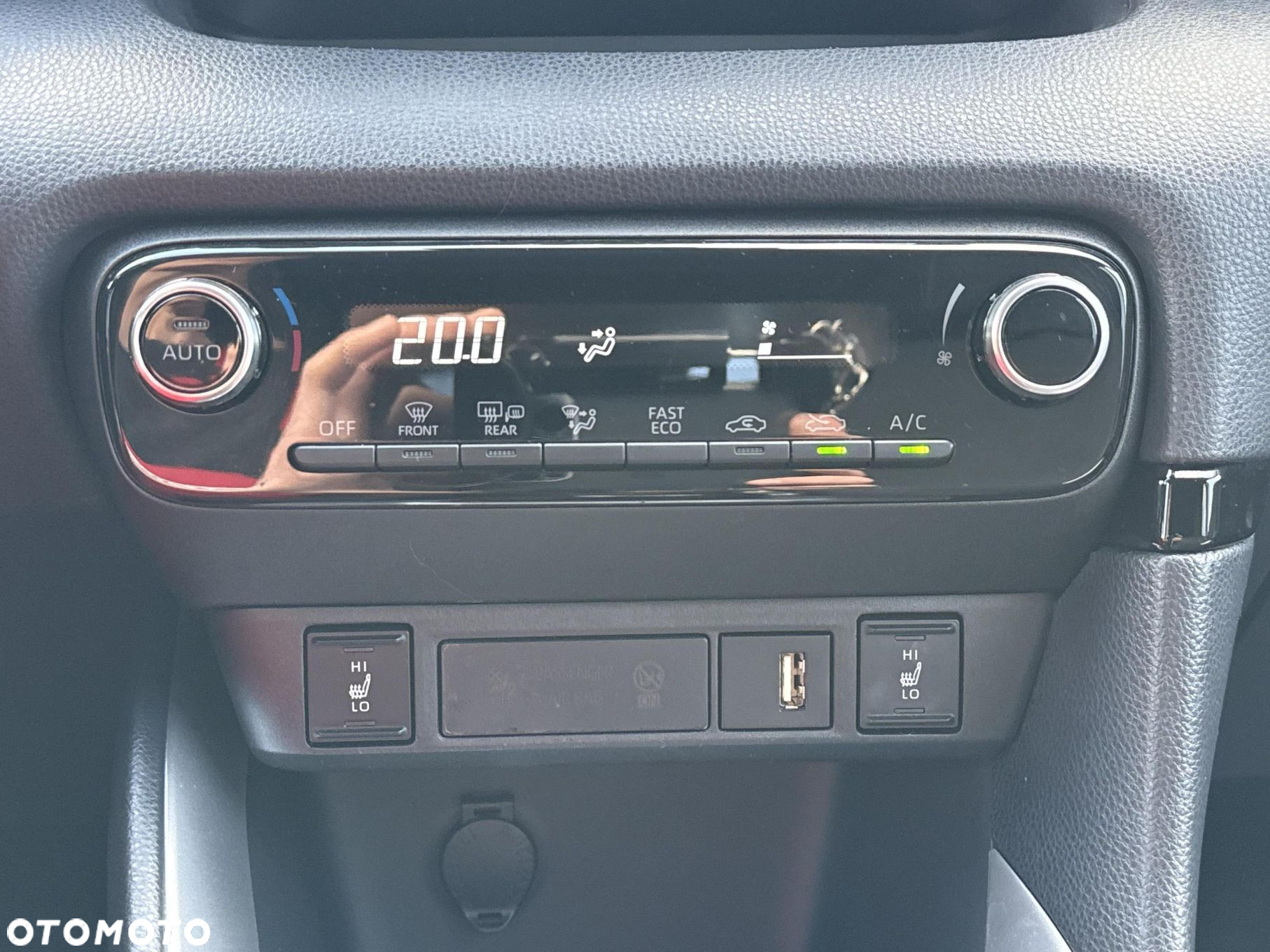 Toyota Yaris - 14