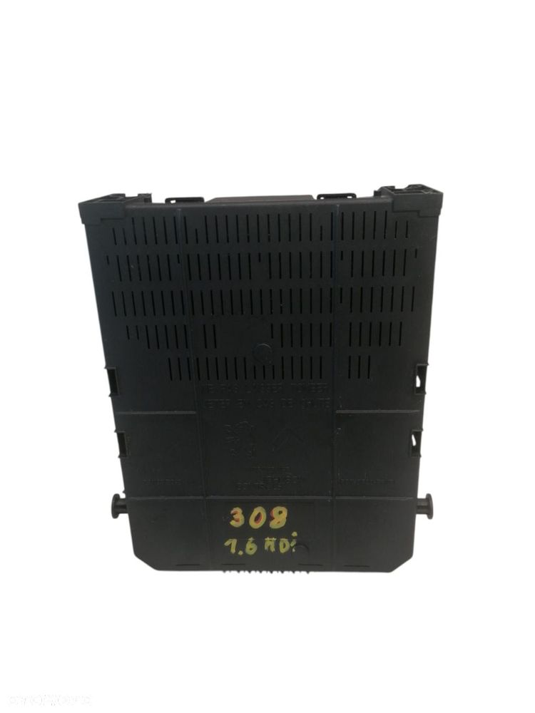 SKRZYNKA BEZPIECZNIKÓW BSI PEUGEOT 308 1.6 HDI 07-13 1 - 1