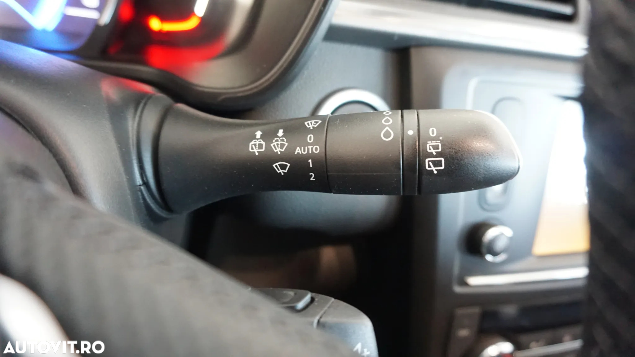 Renault Kadjar 1.5 DCI EDC Zen - 18