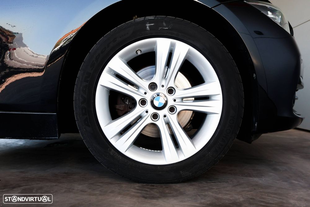 BMW 318 d Line Sport Auto - 11