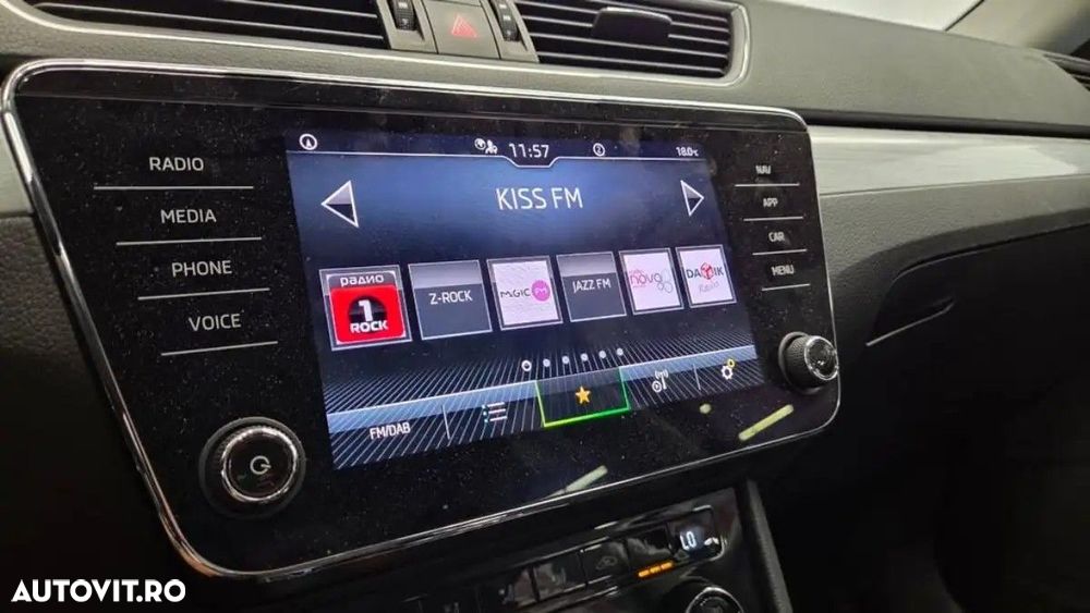 Skoda Superb 2.0 TDI DSG Ambition - 17