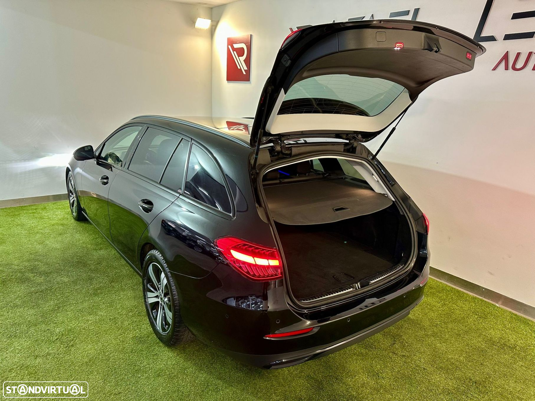 Mercedes-Benz C 200 d Avantgarde - 38