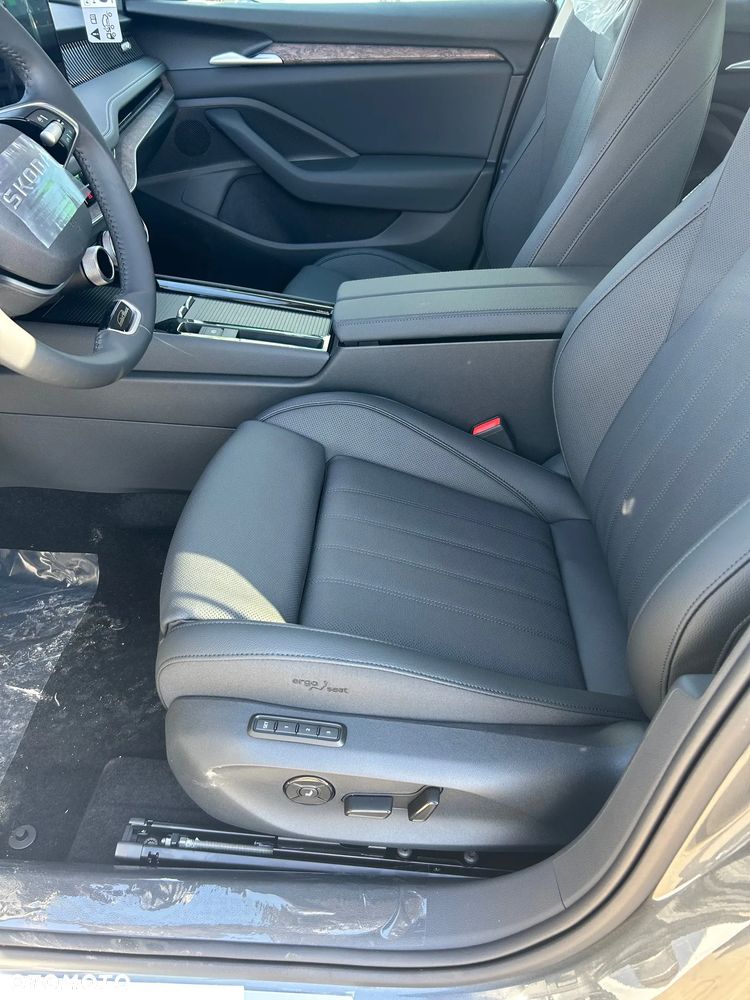 Skoda Superb 2.0 TDI SCR 4x4 L&K DSG - 10