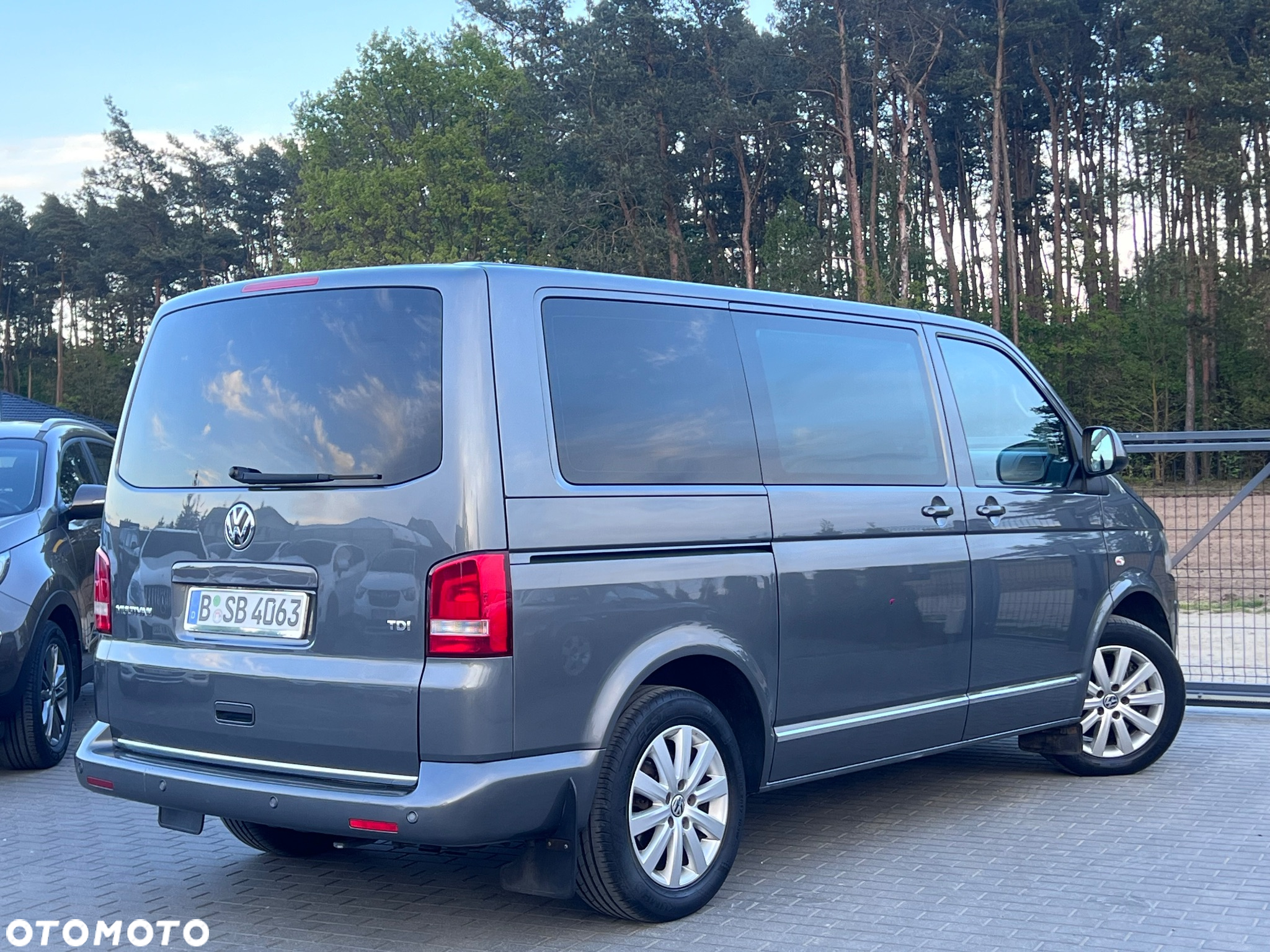 Volkswagen Multivan 2.0 BiTDI L1 Highline DSG - 39