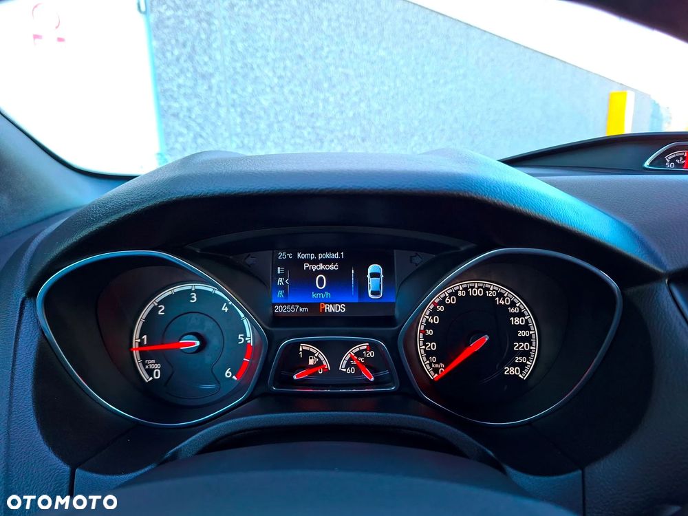 Ford Focus 2.0 TDCi ST PowerShift - 37