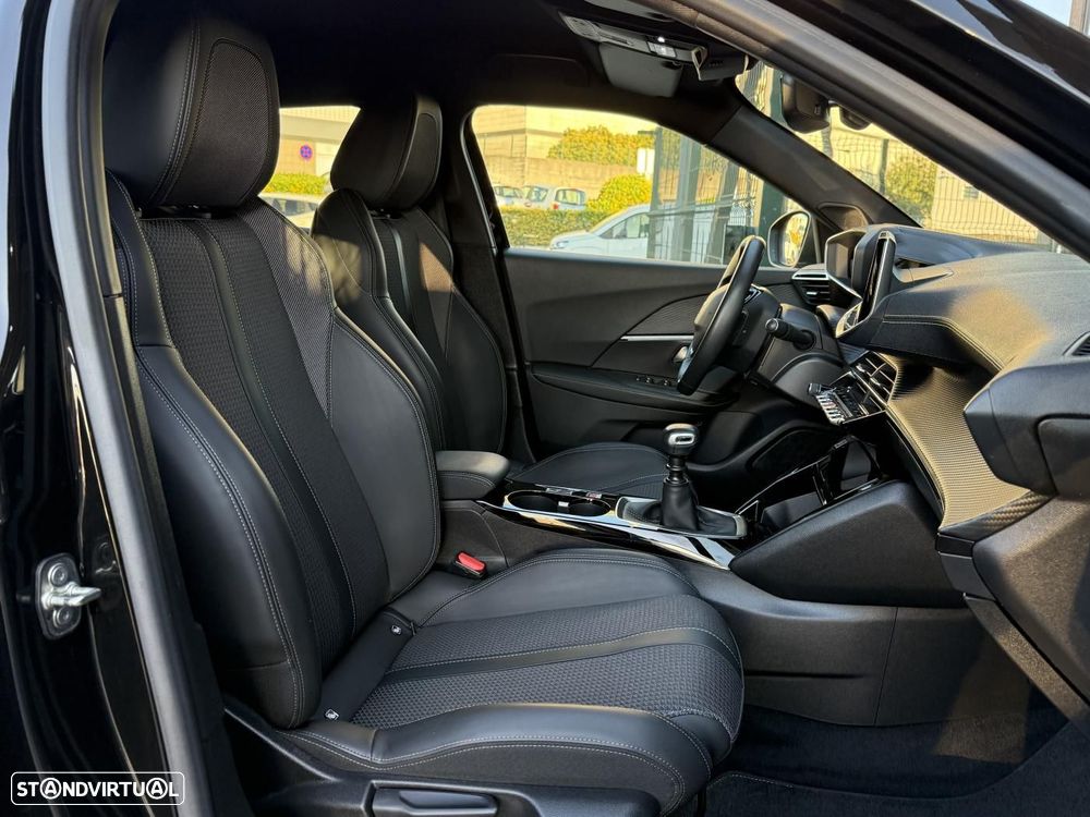 Peugeot 2008 1.2 PureTech GT - 41