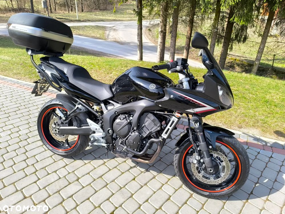 Yamaha FZ6