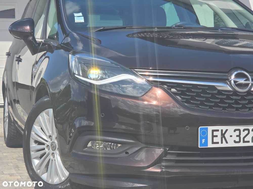Opel Zafira 1.4 T Cosmo EcoFLEX S&S EU6 - 27