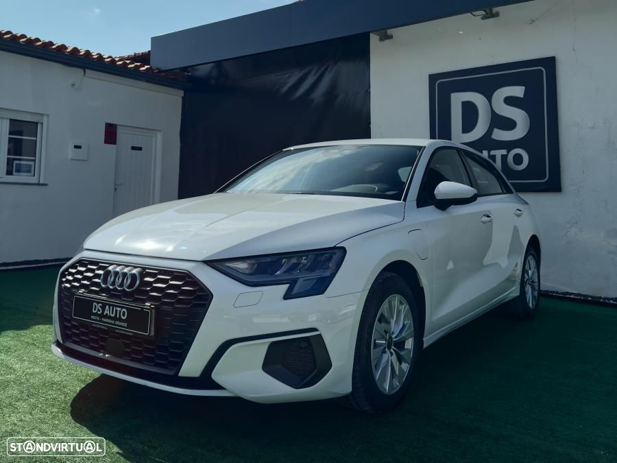 Audi A3 Sportback 40 TFSIe S tronic - 3
