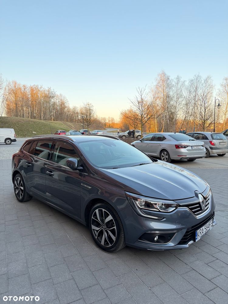 Renault Megane ENERGY TCe 140 EDC BOSE EDITION - 13