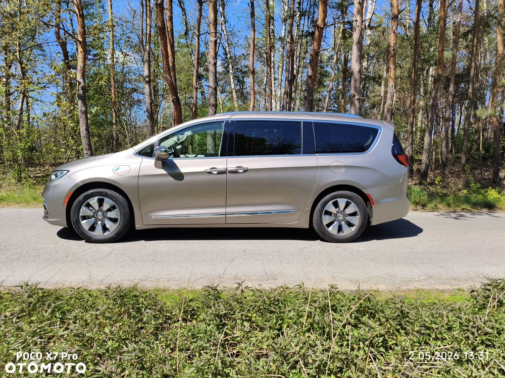 Chrysler Pacifica - 9