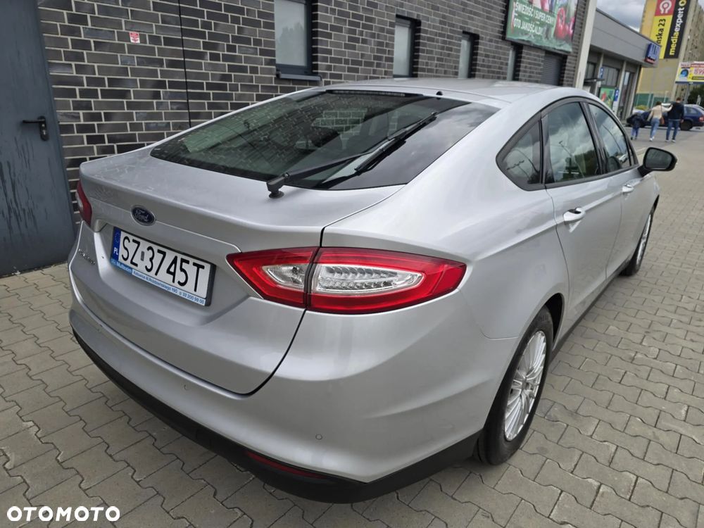 Ford Mondeo 2.0 TDCi Ambiente - 38