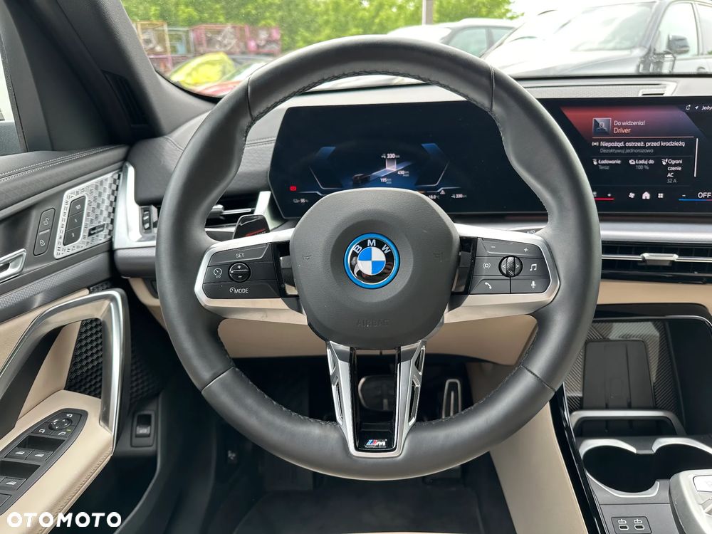 BMW iX2 eDrive20 66.5kWh M Sport - 21