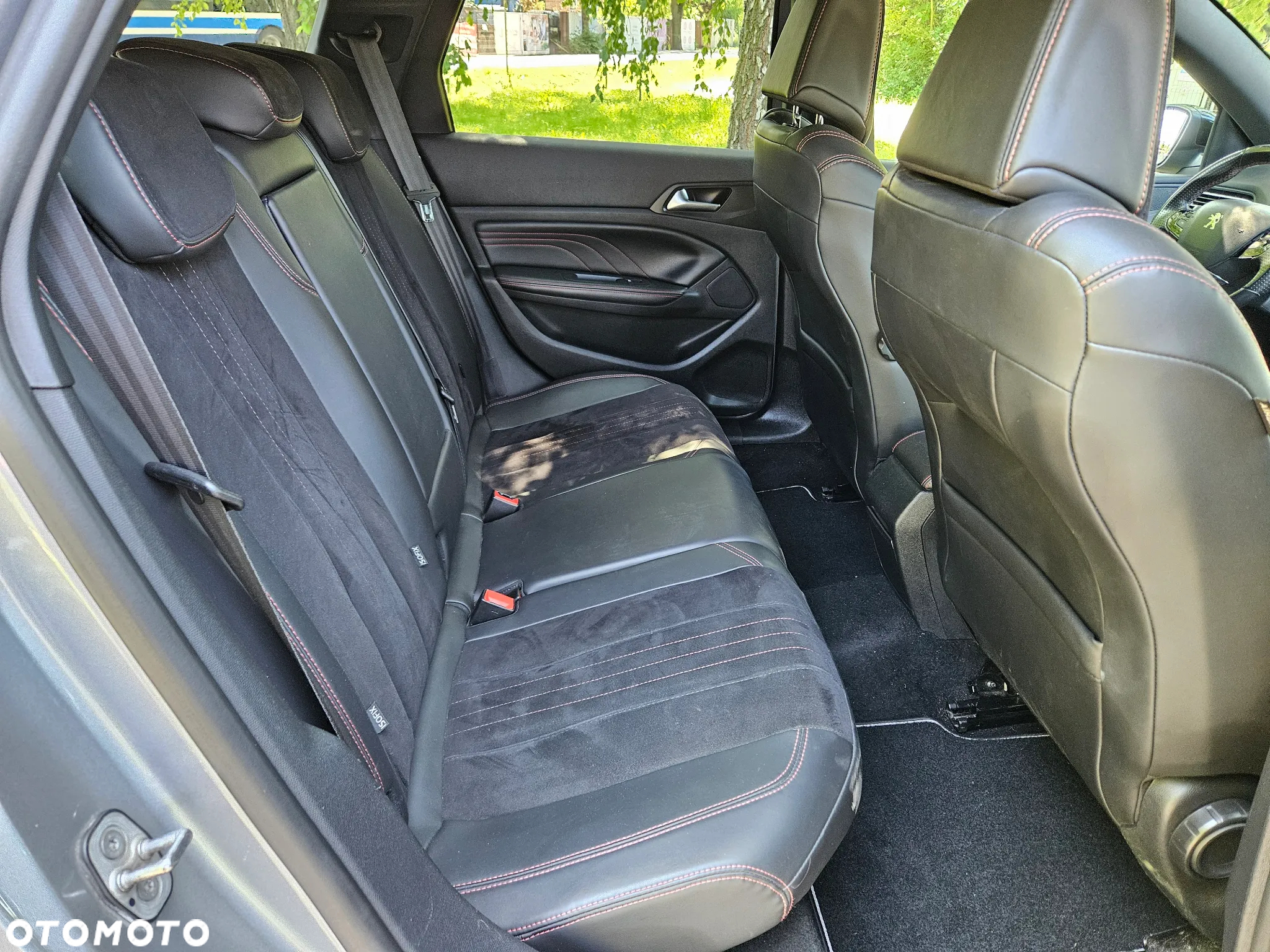 Peugeot 308 1.6 e-THP GT S&S - 27