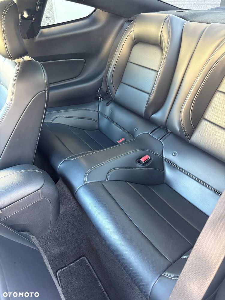 Ford Mustang 5.0 V8 GT - 5