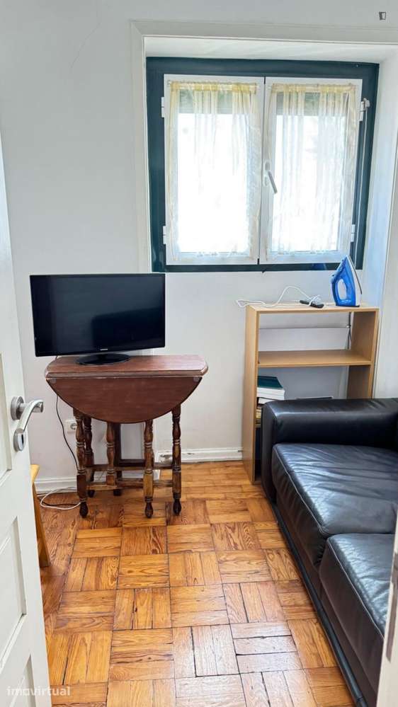 Quarto - localizado em Montes Claros Coimbra - View 5