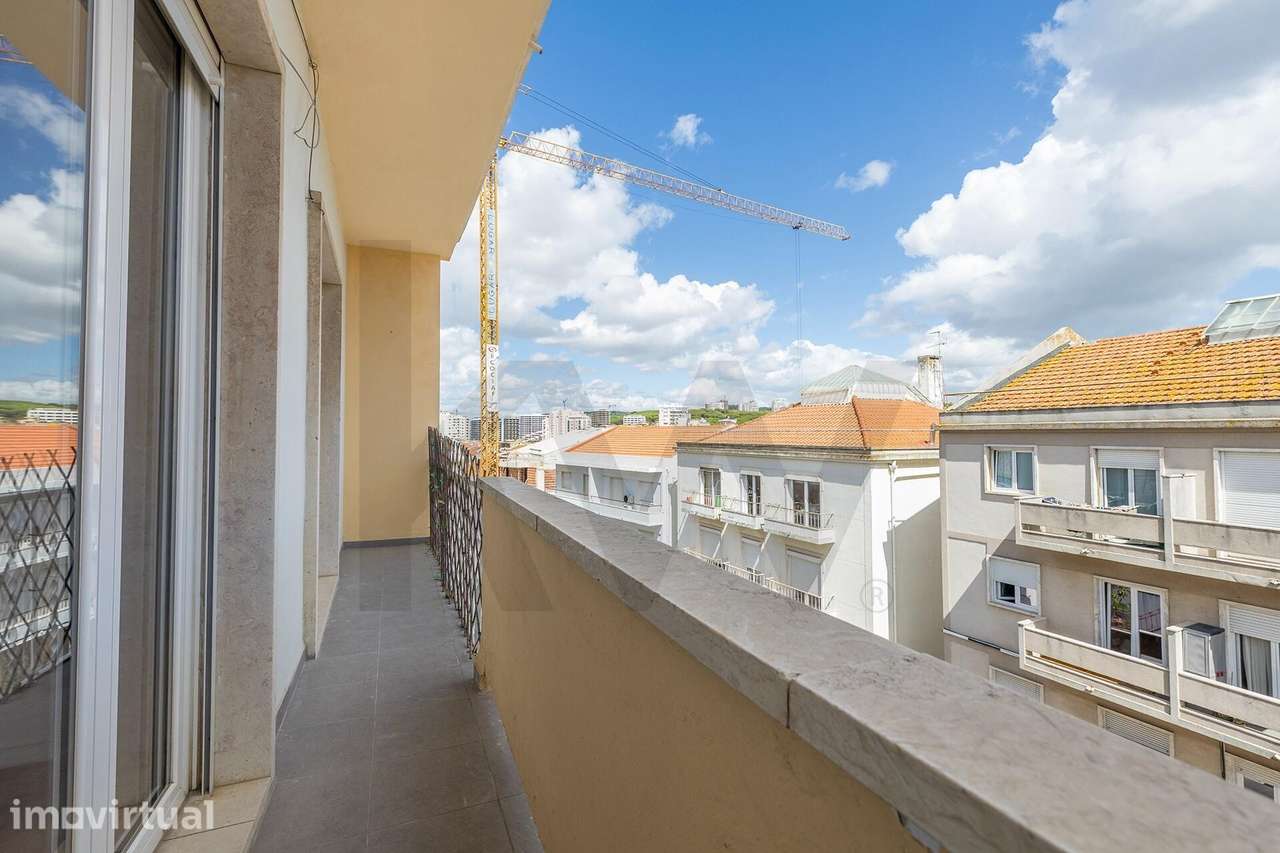 Apartamento T2 em Algés - Grande imagem: 5/21