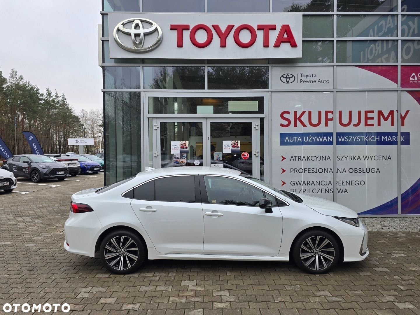 Toyota Corolla - 1