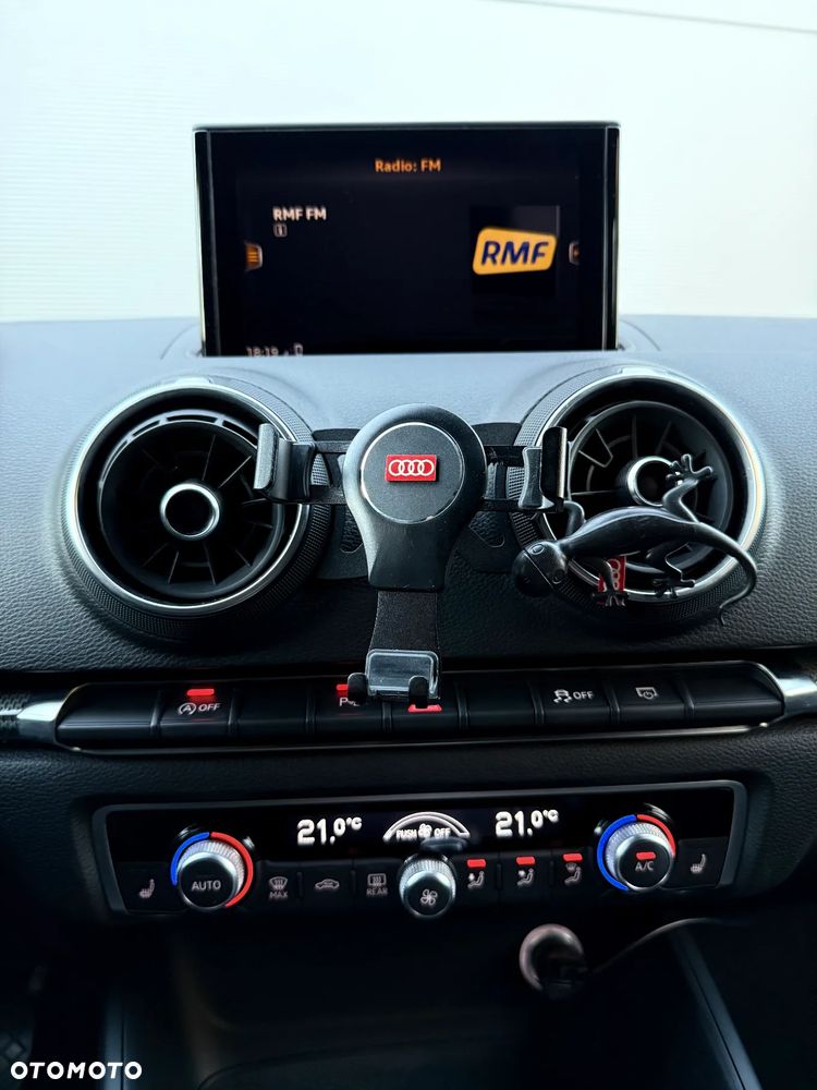 Audi A3 Sportback 35 TFSI Sport S tronic - 20