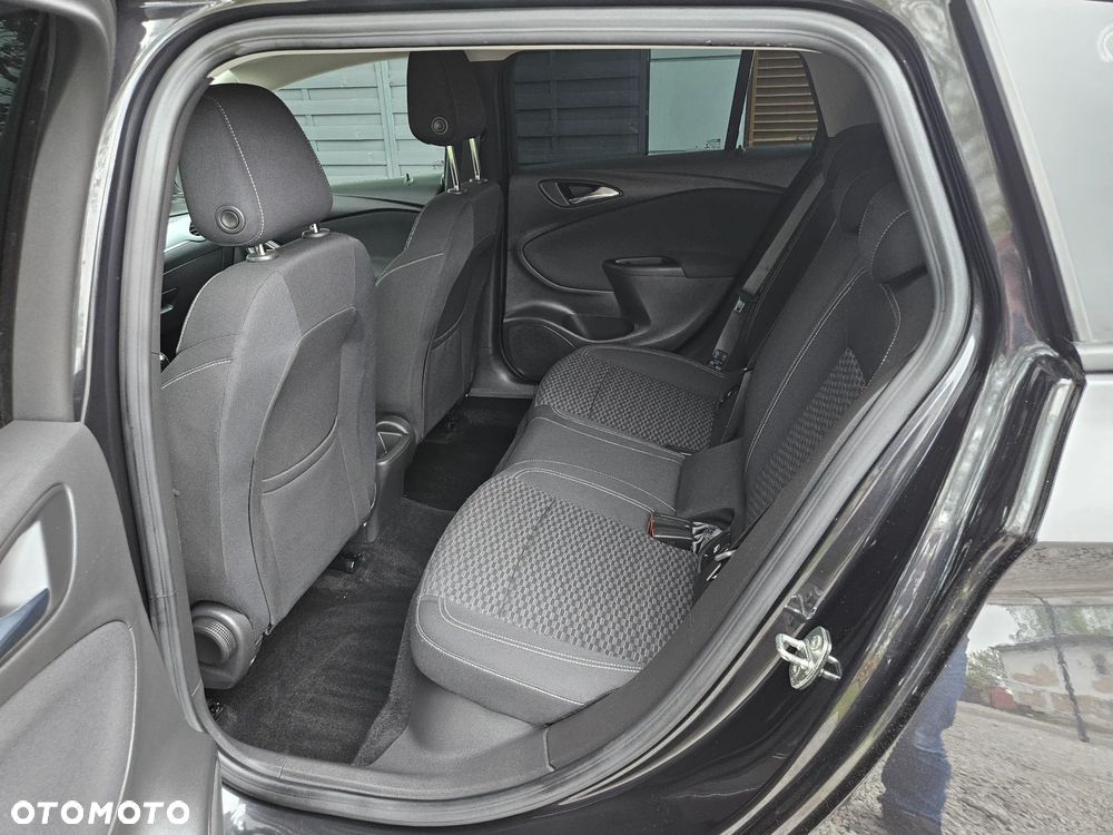 Opel Astra 1.6 D Start/Stop Business - 13