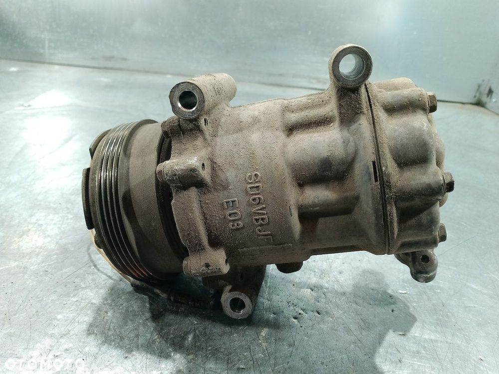 POMPA, SPRĘŻARKA KLIMATYZACJI RENAULT CLIO II LIFT 8200037058  SD6V12 1.2 - 3