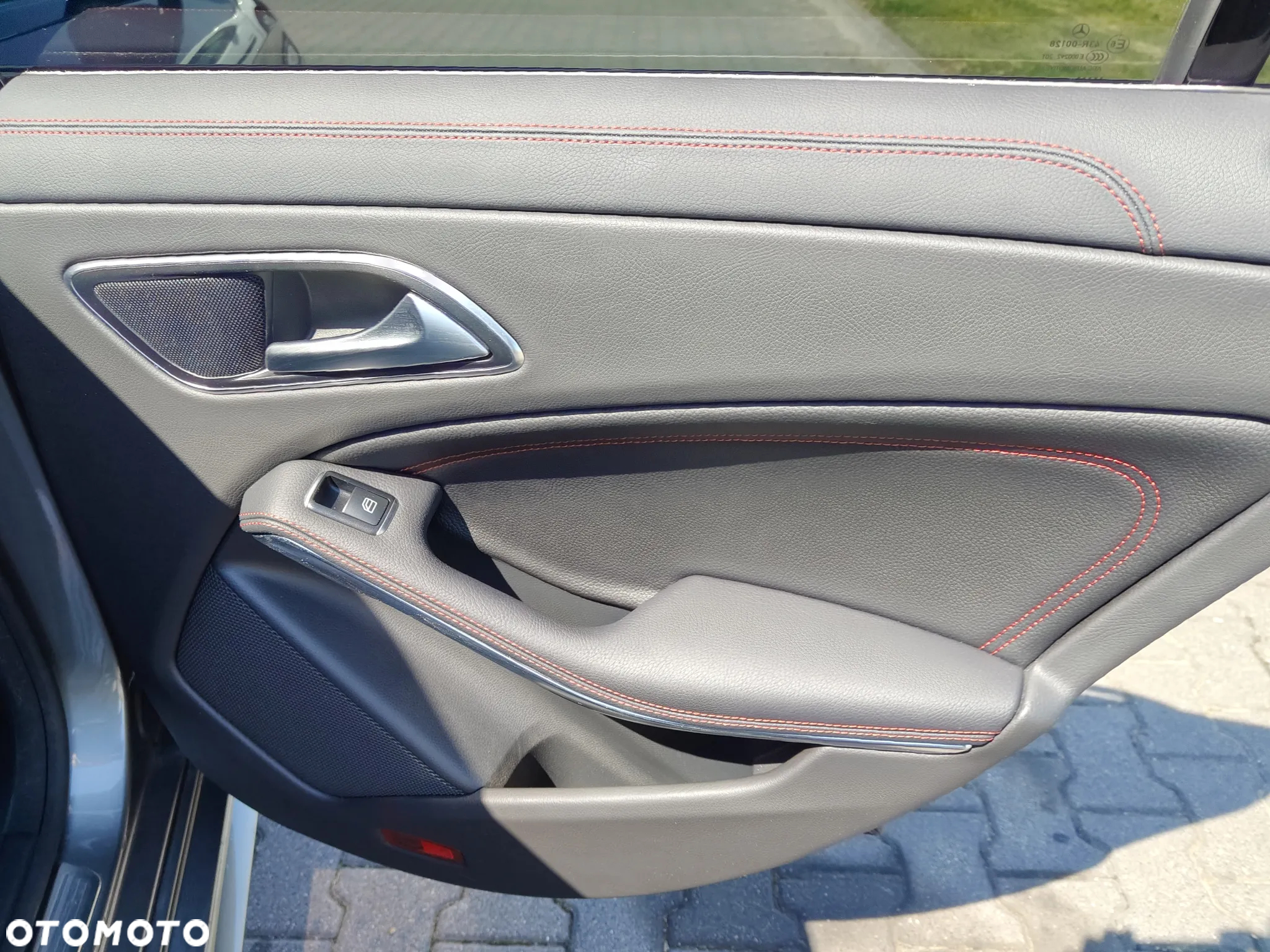 Mercedes-Benz CLA 220 4-Matic AMG Line - 13