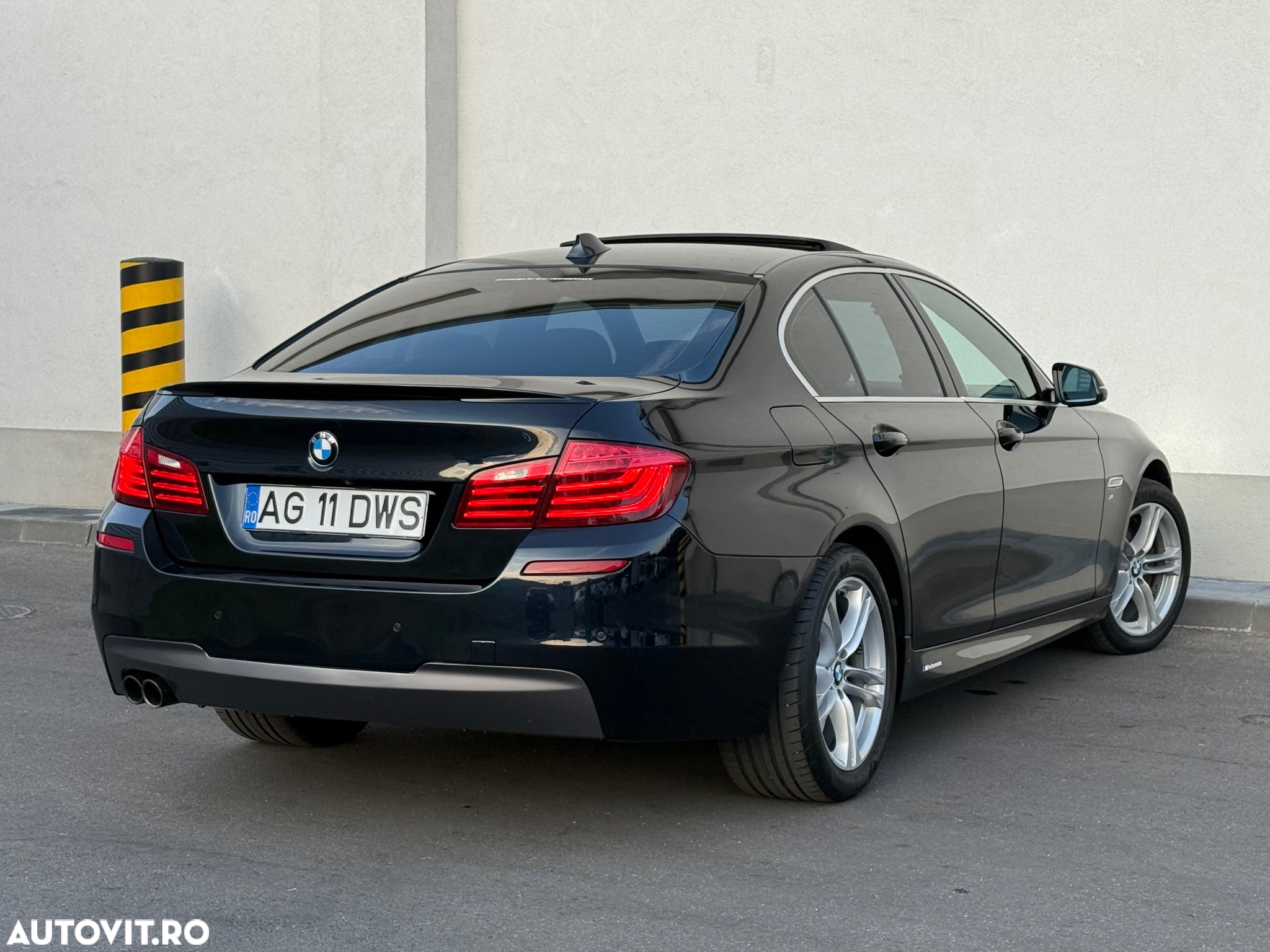 BMW Seria 5 520d xDrive - 4