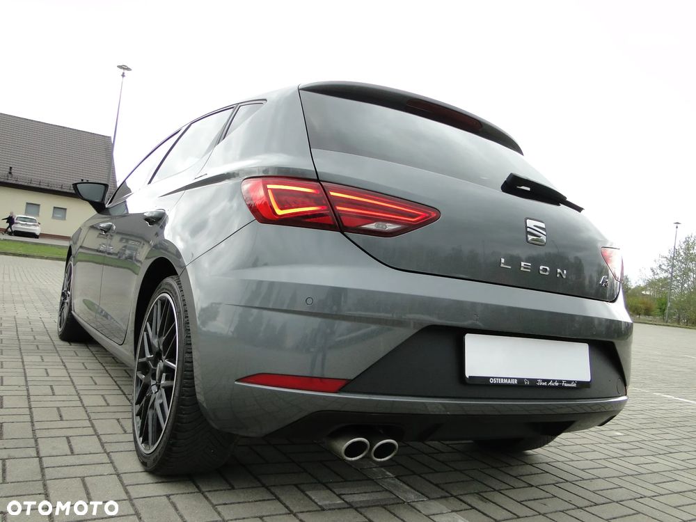 Seat Leon 2.0 TDI DPF Start&Stop FR - 36