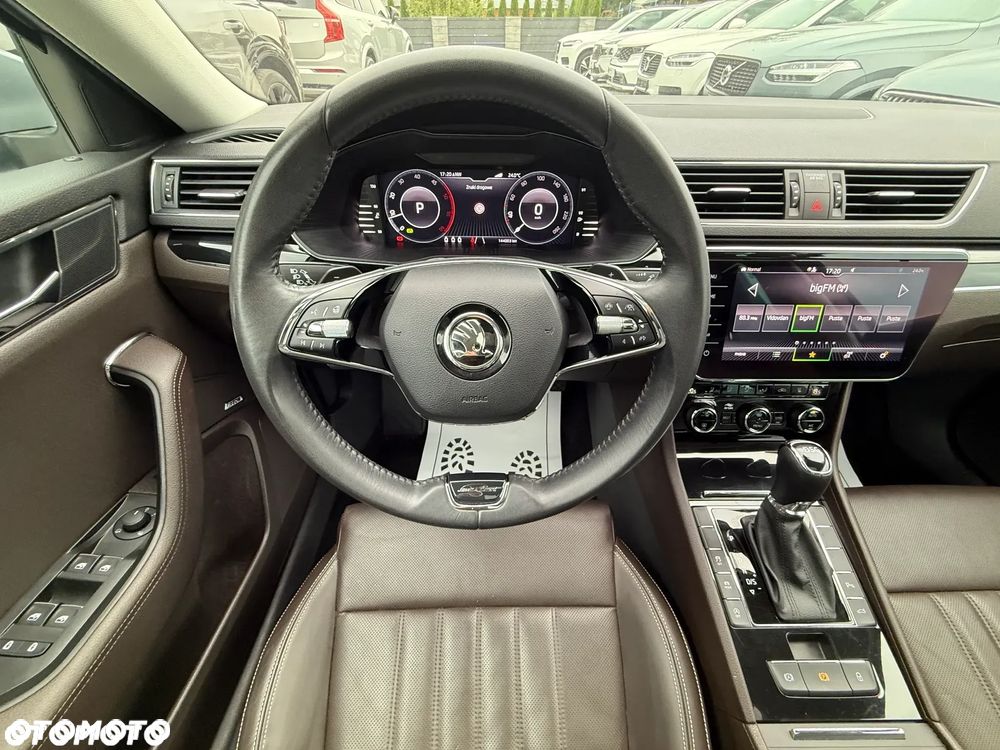 Skoda Superb 2.0 TDI SCR L&K DSG - 38