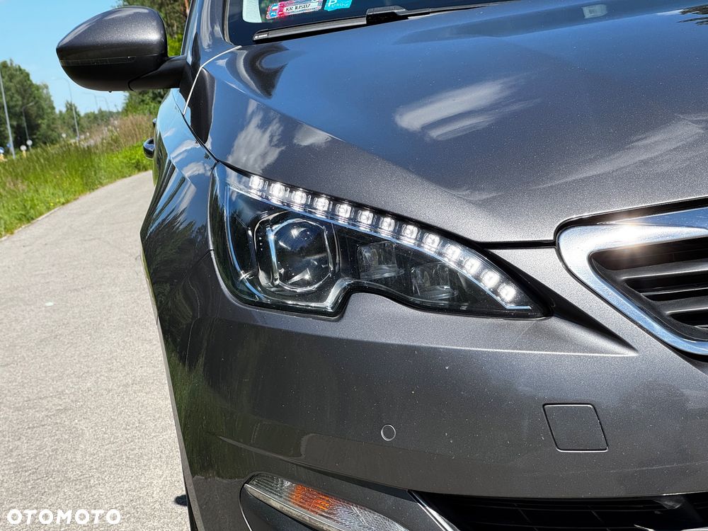 Peugeot 308 1.6 BlueHDi Allure S&S - 37