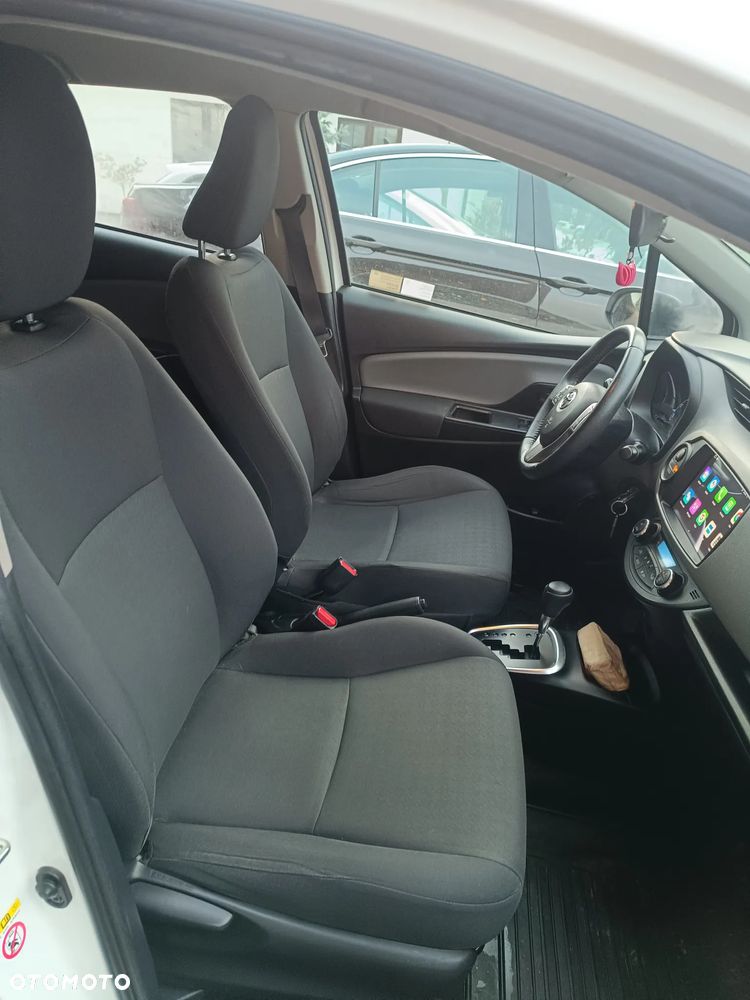 Toyota Yaris - 8