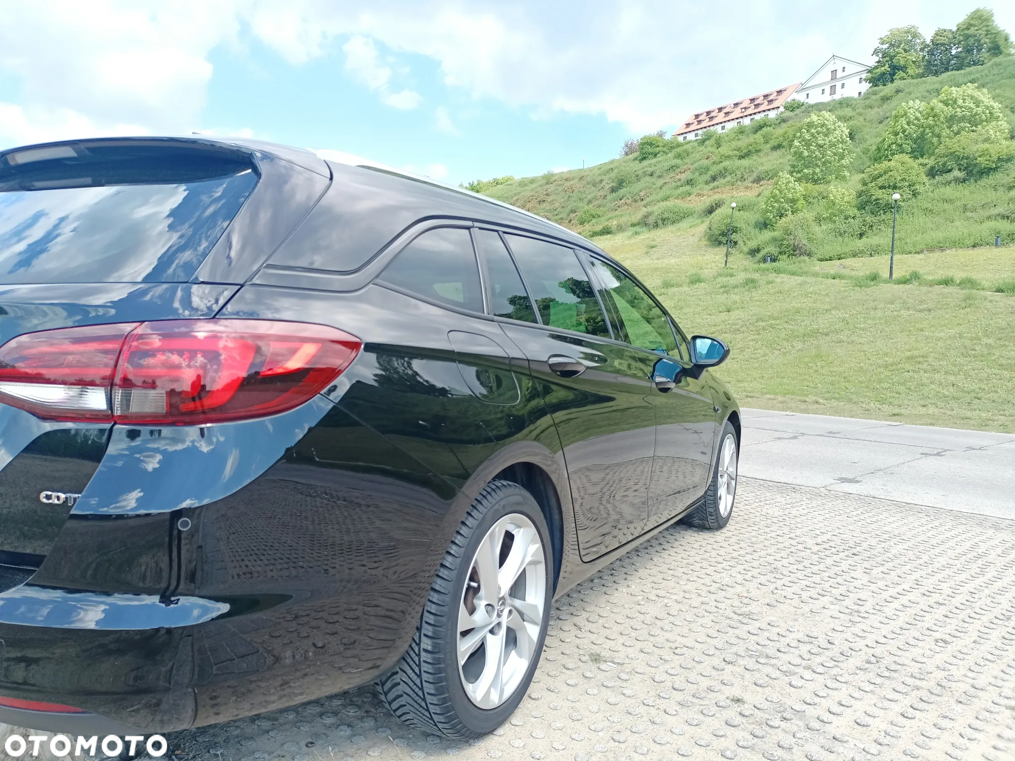 Opel Astra 1.6 D (CDTI) Sports Tourer Dynamic - 4
