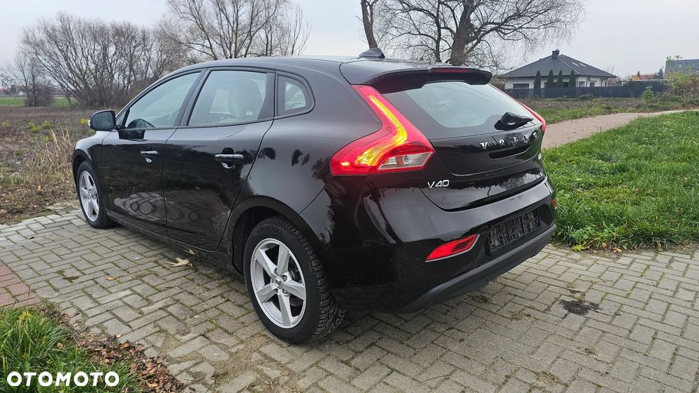 Volvo V40 D2 Momentum - 29