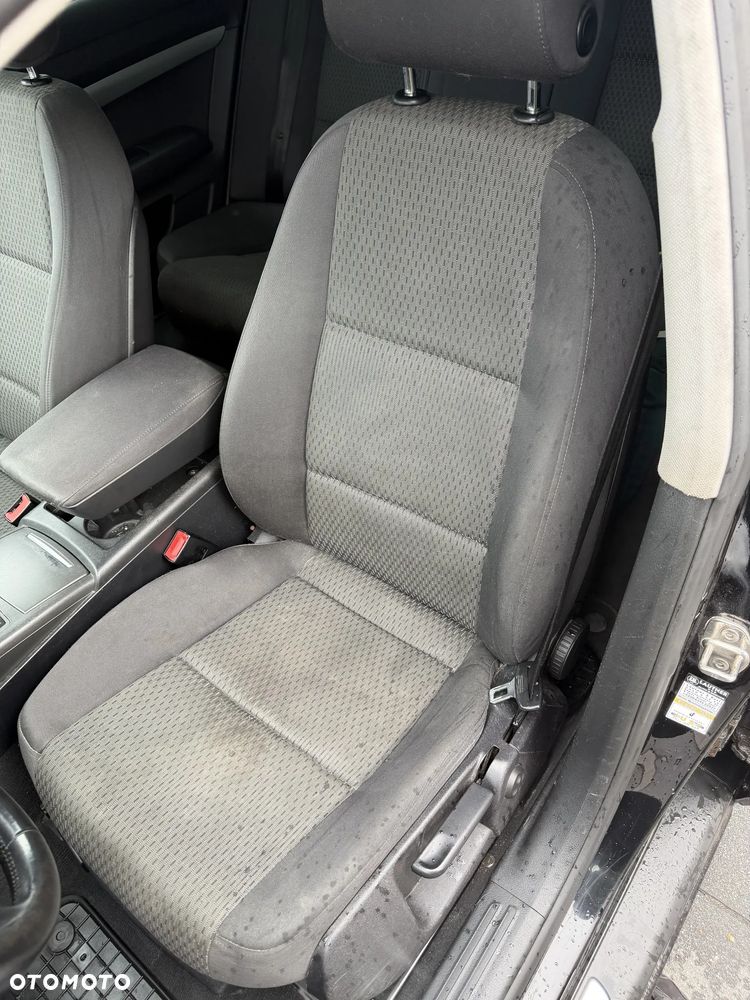 Audi A6 Avant 2.4 Quattro - 16
