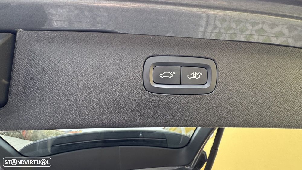 Volvo XC 90 2.0 B5 Inscription AWD - 10