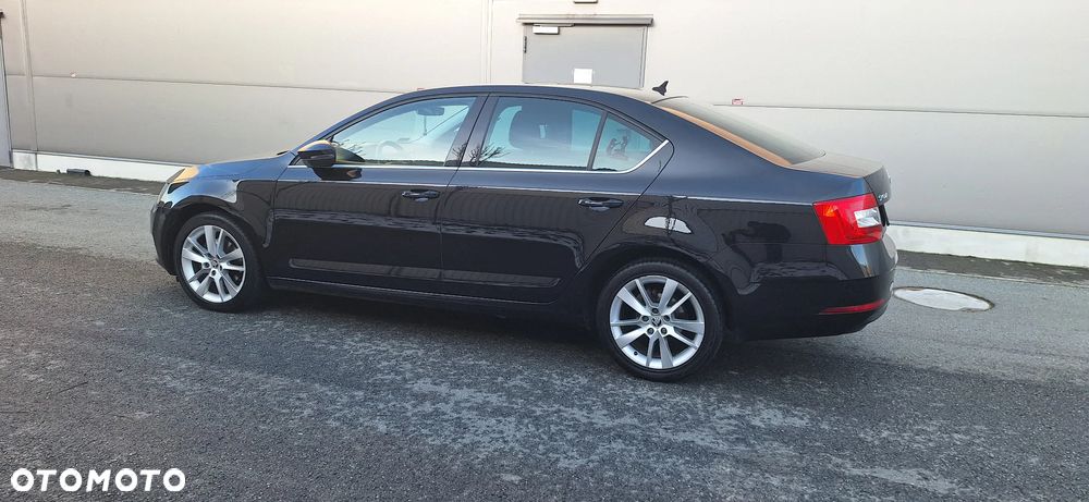 Skoda Octavia 2.0 TDI SCR Style DSG - 9