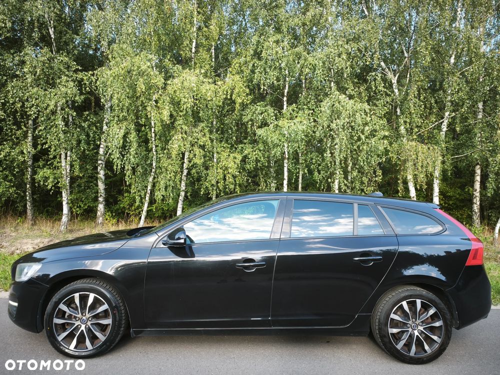 Volvo V60 D2 Drive-E Dynamic Edition (Momentum) - 1