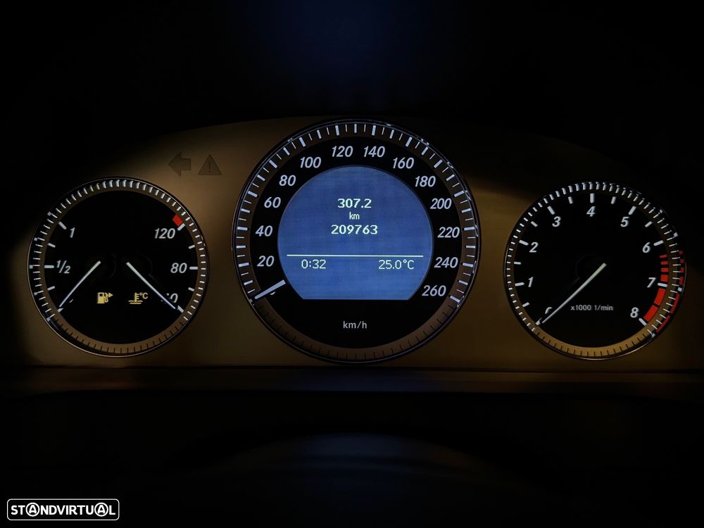 Mercedes-Benz C 180 Station Kompressor BlueEFFICIENCY Avantgarde - 9
