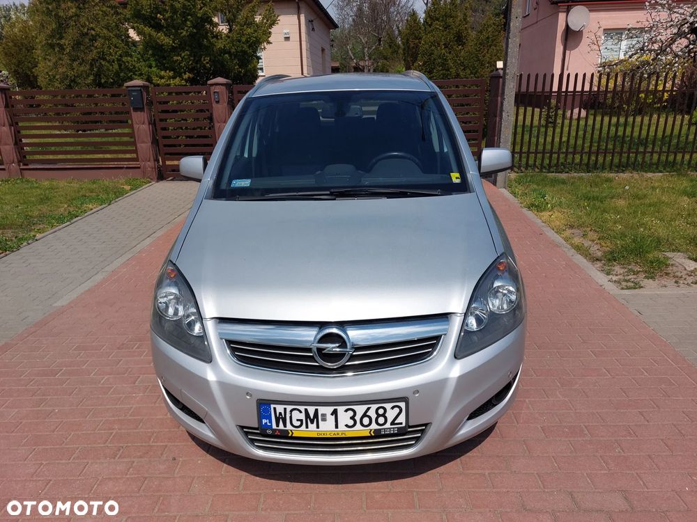 Opel Zafira - 10